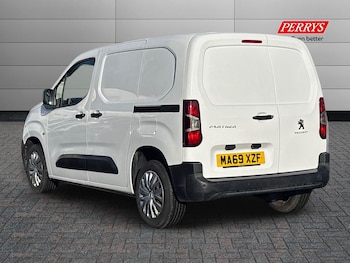 Used Peugeot Partner 2019 for sale - 77136430: Photo