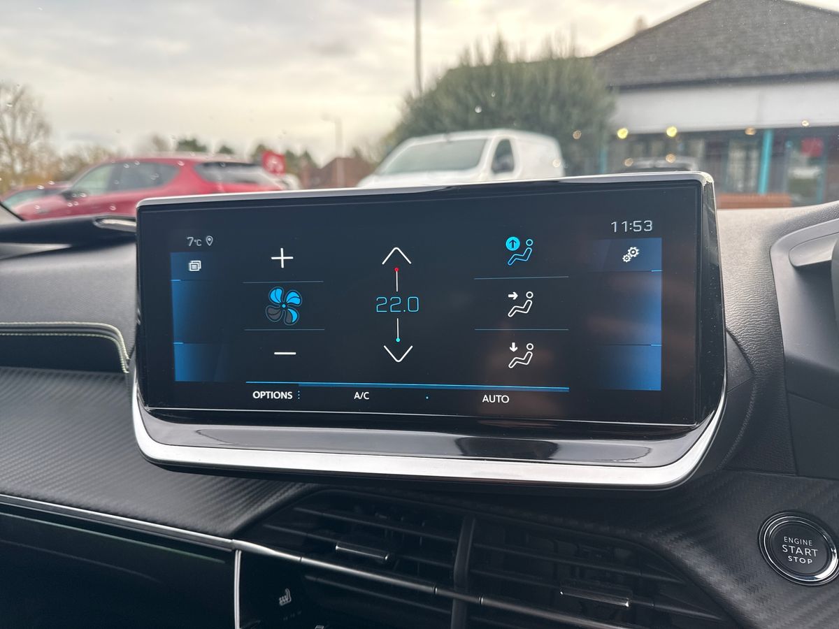 Used Peugeot 2008 2022 for sale - 76364493: Photo 12