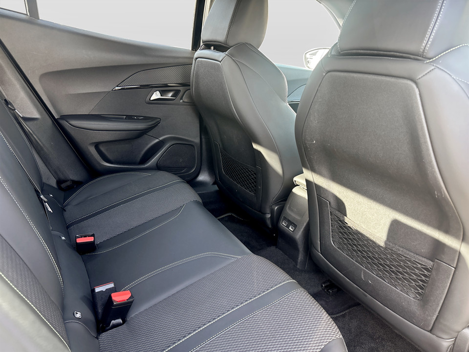 Used Peugeot 2008 2023 for sale - 77555539: Photo 14