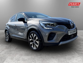Used Renault Captur 2023 for sale - 79239870: Photo