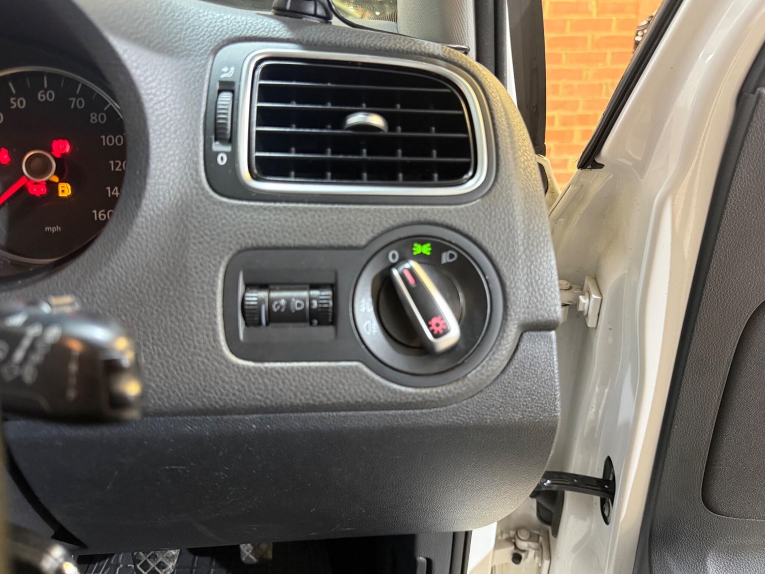 Used Volkswagen Polo 2012 for sale - 77769424: Photo 27