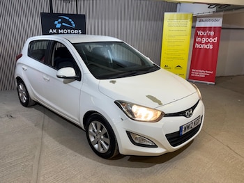 Used Hyundai i20 2012 for sale - 77670468: Photo