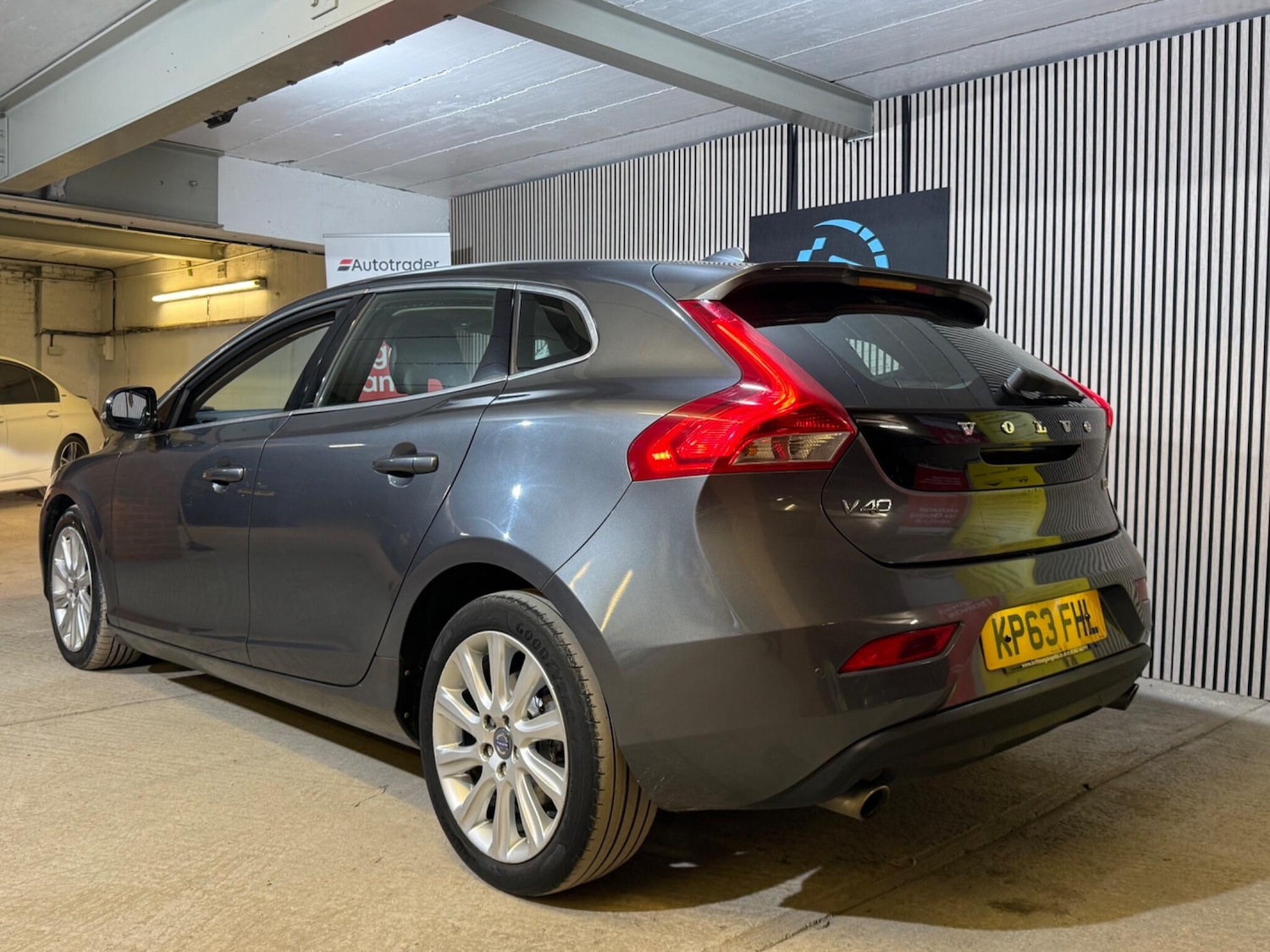 Used Volvo V40 2013 for sale - 77550170: Photo 11