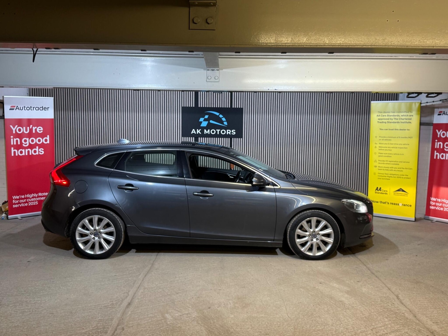 Used Volvo V40 2013 for sale - 77550170: Photo 16