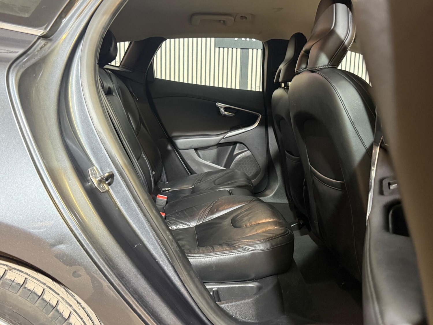 Used Volvo V40 2013 for sale - 77550170: Photo 24