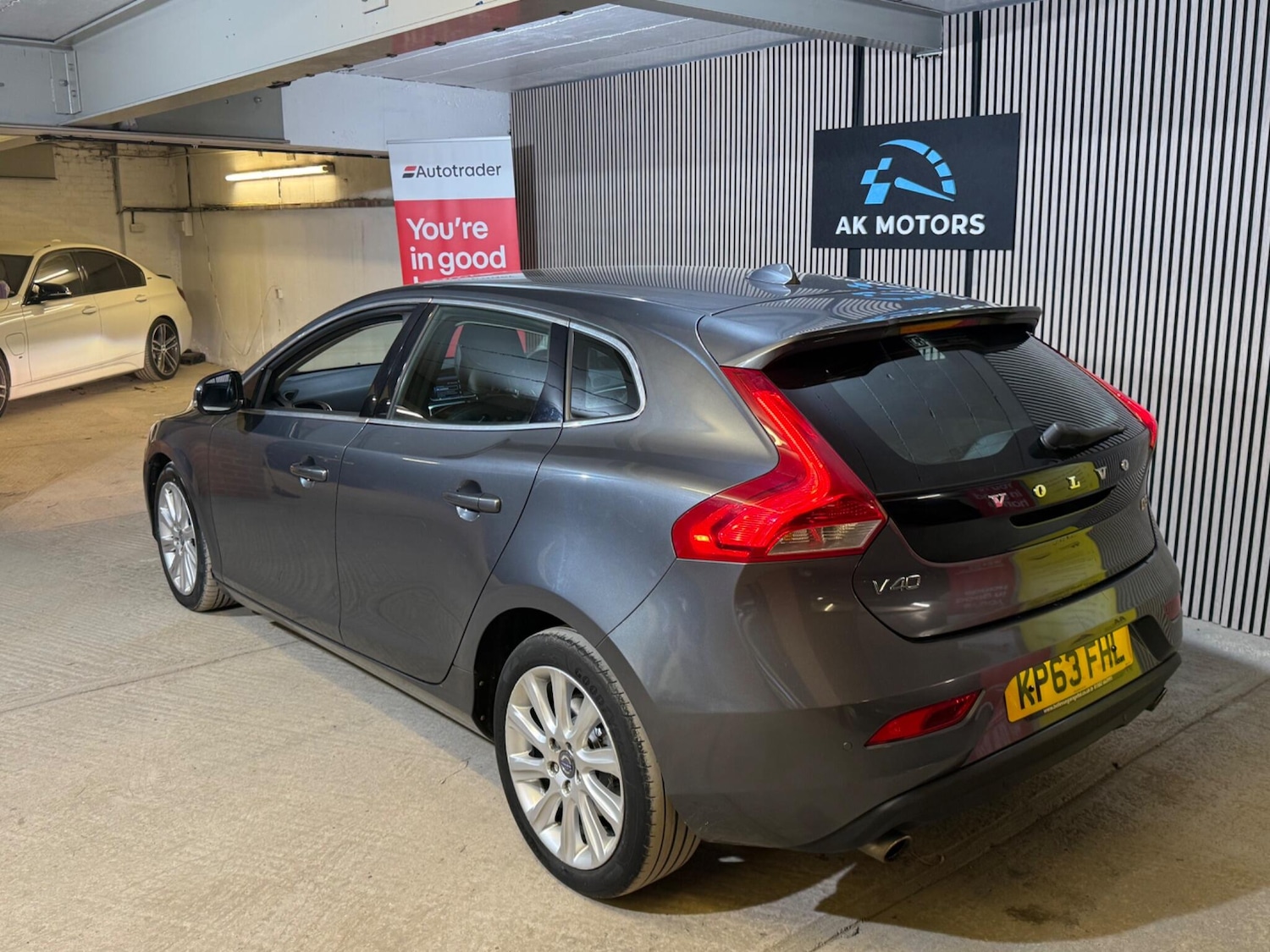 Used Volvo V40 2013 for sale - 77550170: Photo 3
