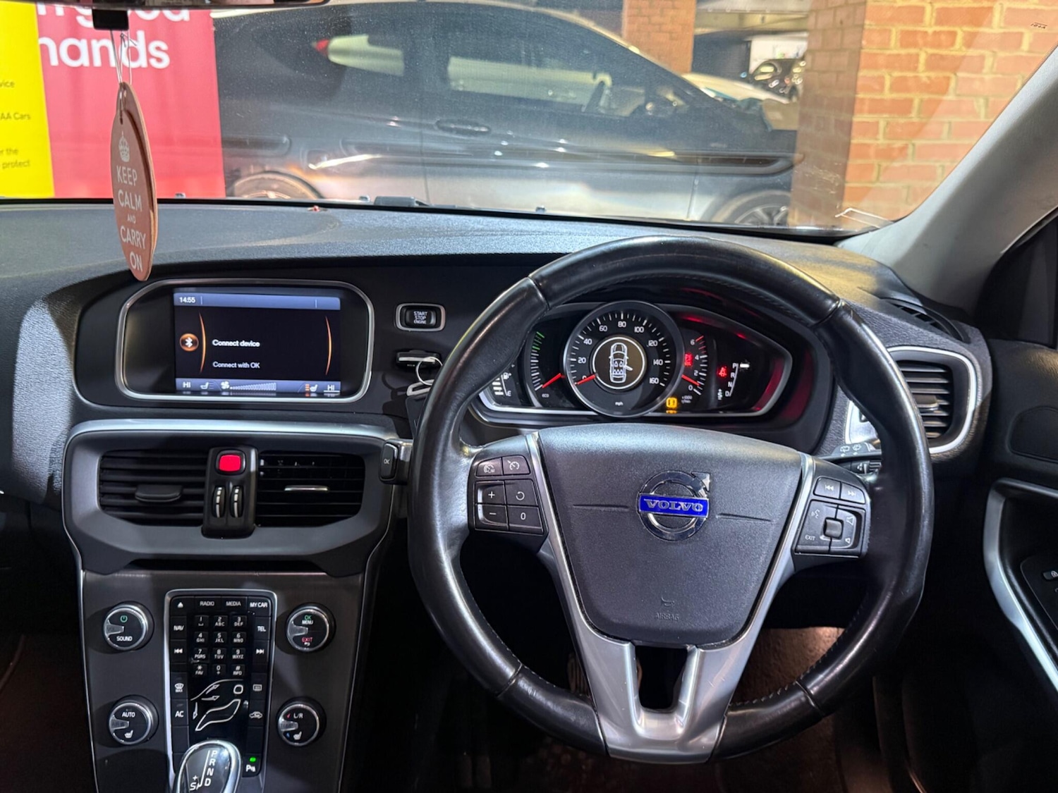 Used Volvo V40 2013 for sale - 77550170: Photo 38