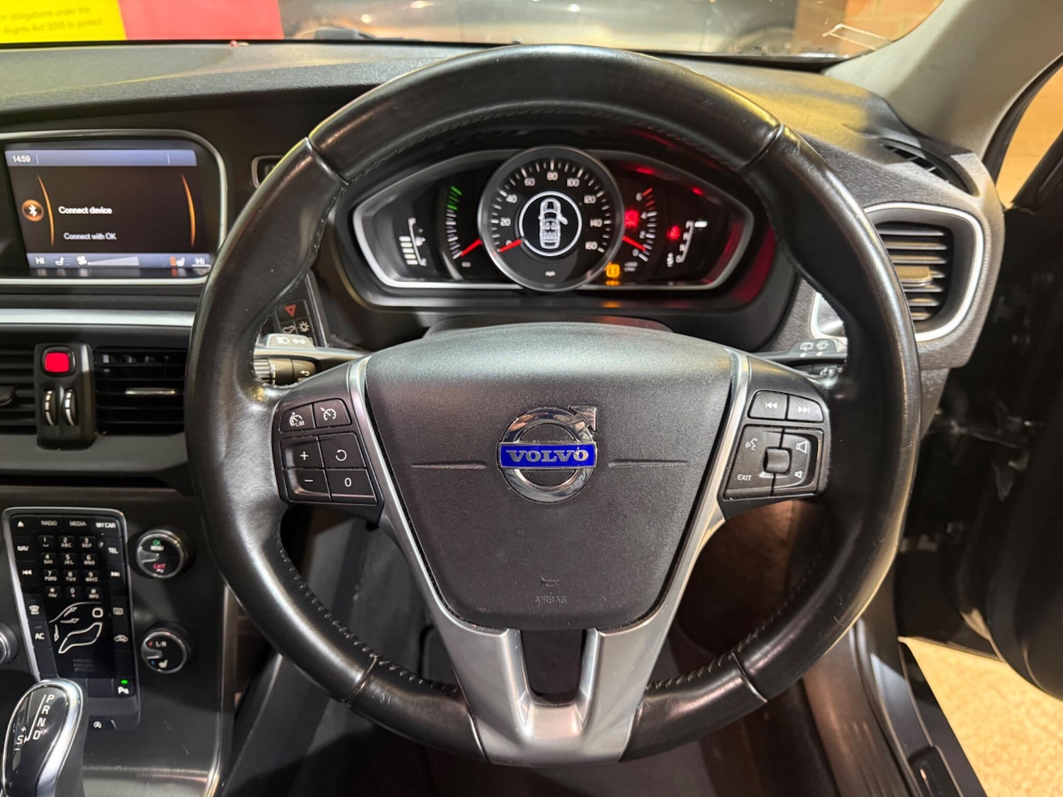 Used Volvo V40 2013 for sale - 77550170: Photo 39