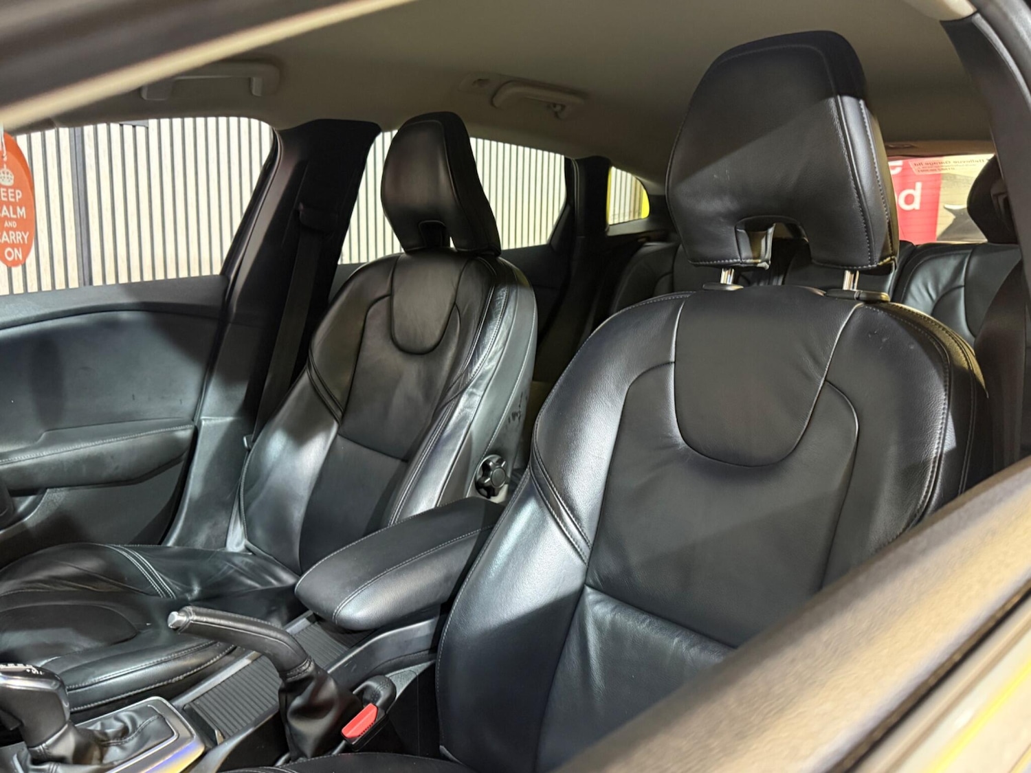 Used Volvo V40 2013 for sale - 77550170: Photo 41