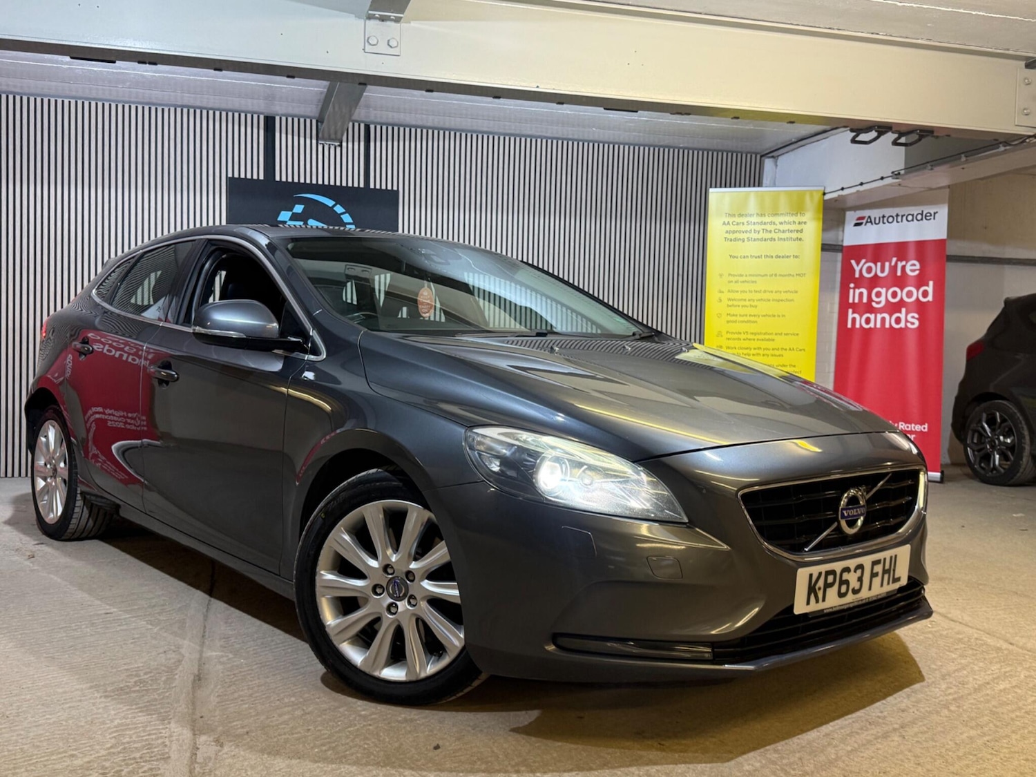 Used Volvo V40 2013 for sale - 77550170: Photo 7