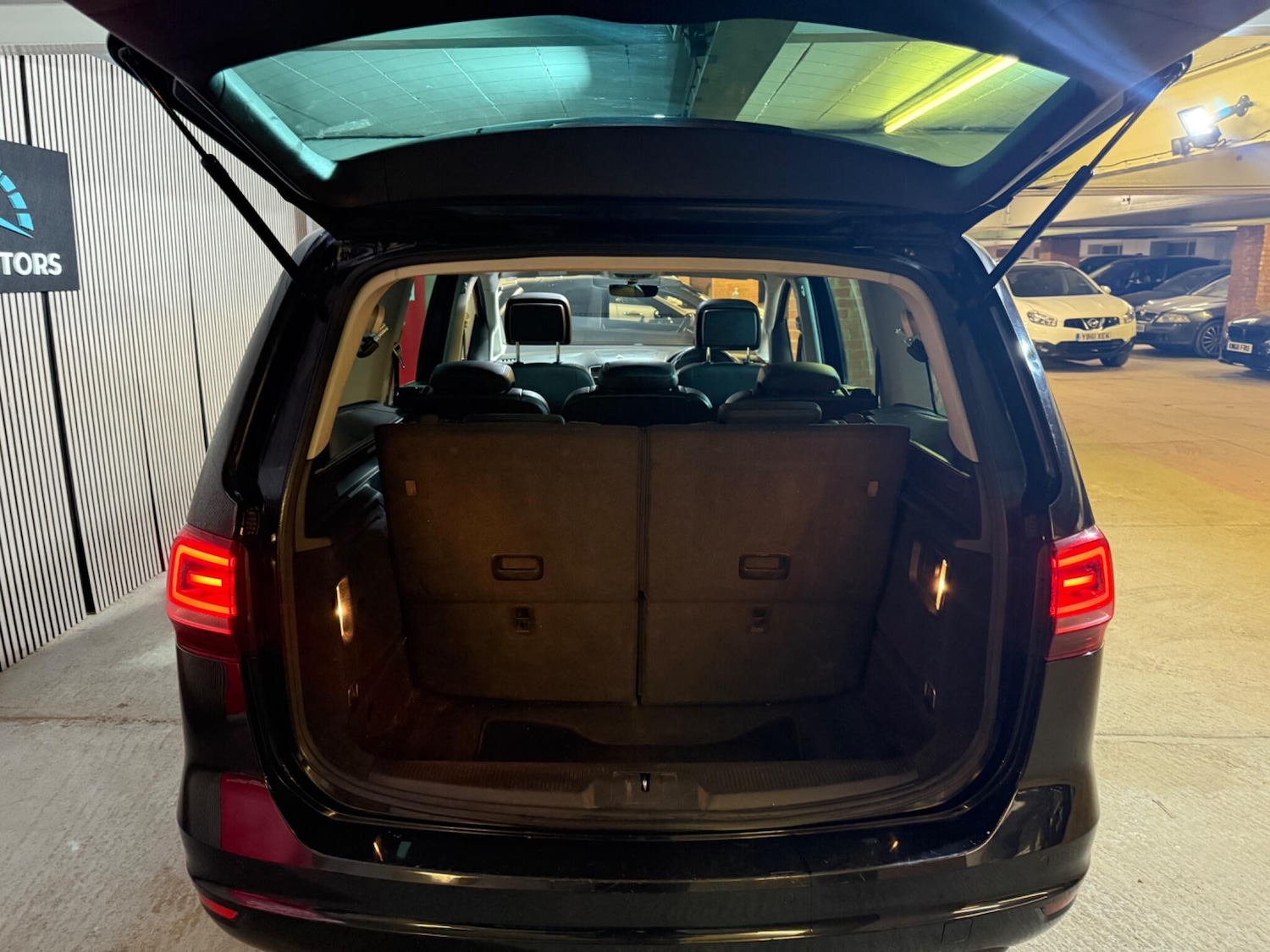 Used Volkswagen Sharan 2017 for sale - 76997486: Photo 25