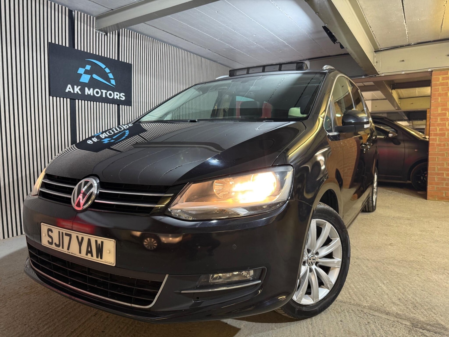 Used Volkswagen Sharan 2017 for sale - 76997486: Photo 8