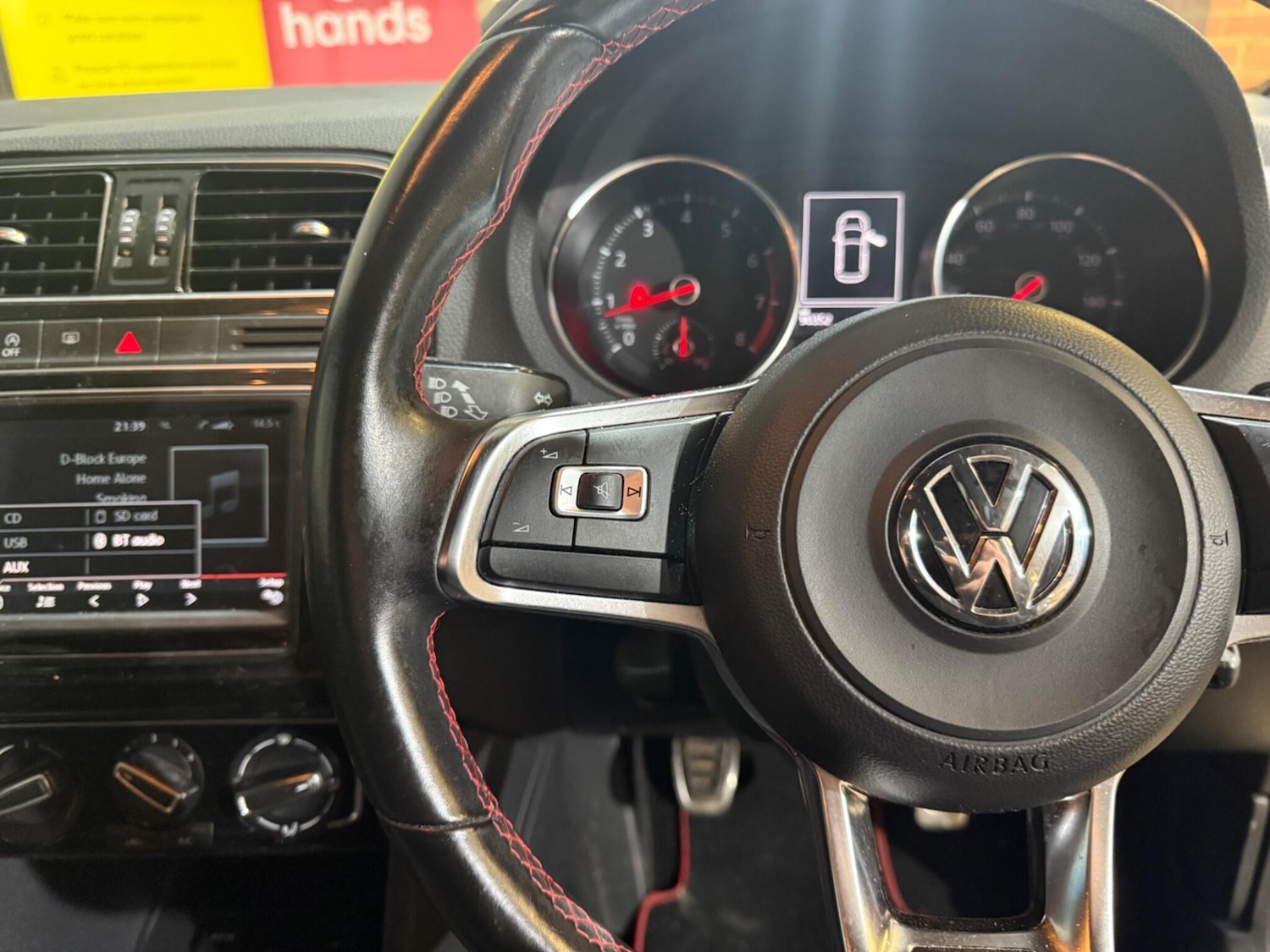 Used Volkswagen Polo 2016 for sale - 76513308: Photo 36