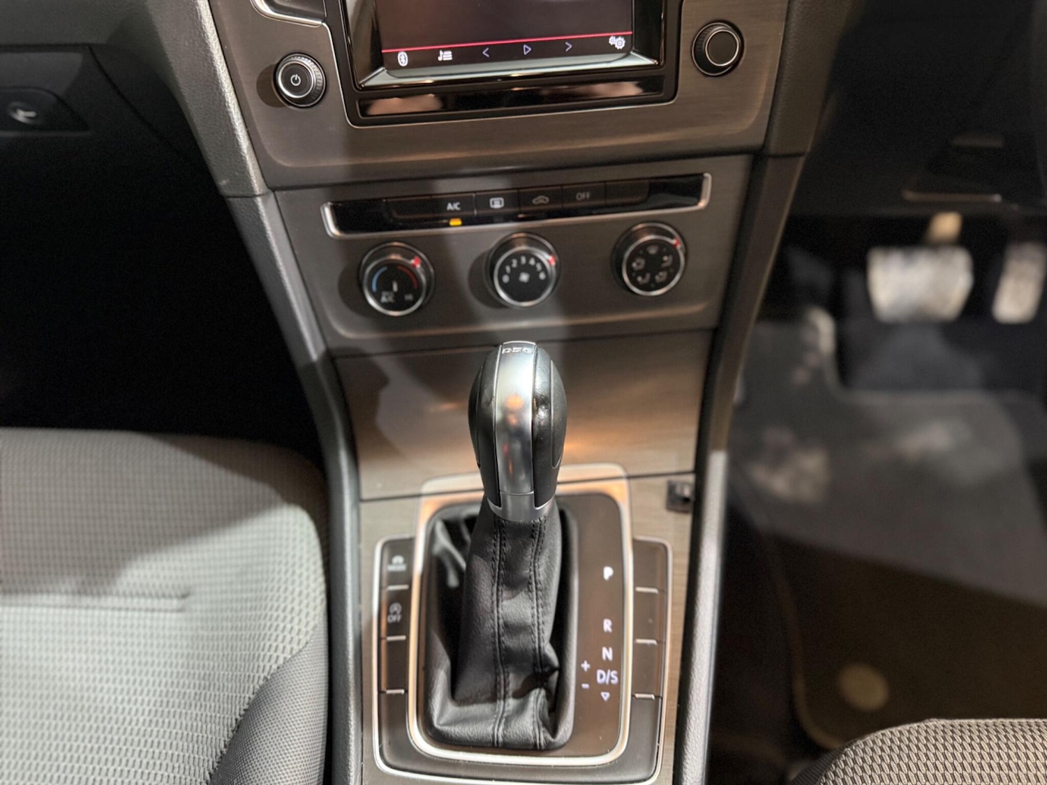 Used Volkswagen Golf 2013 for sale - 76440696: Photo 16