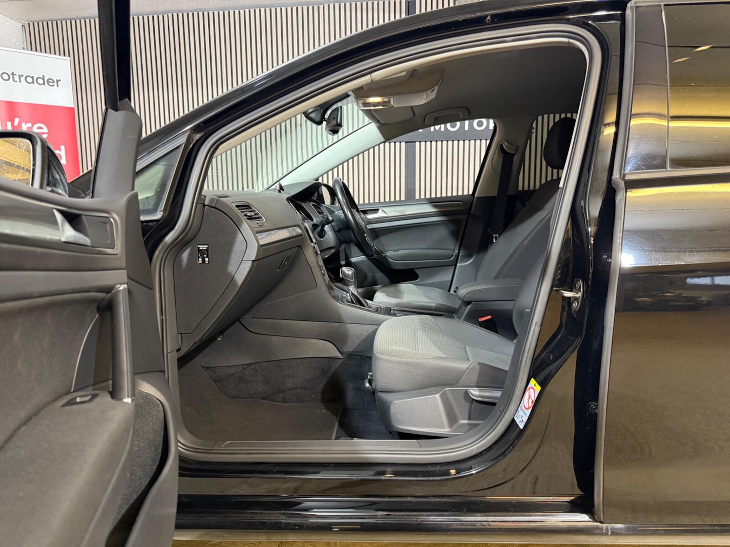 Used Volkswagen Golf 2013 for sale - 76440696: Photo 26