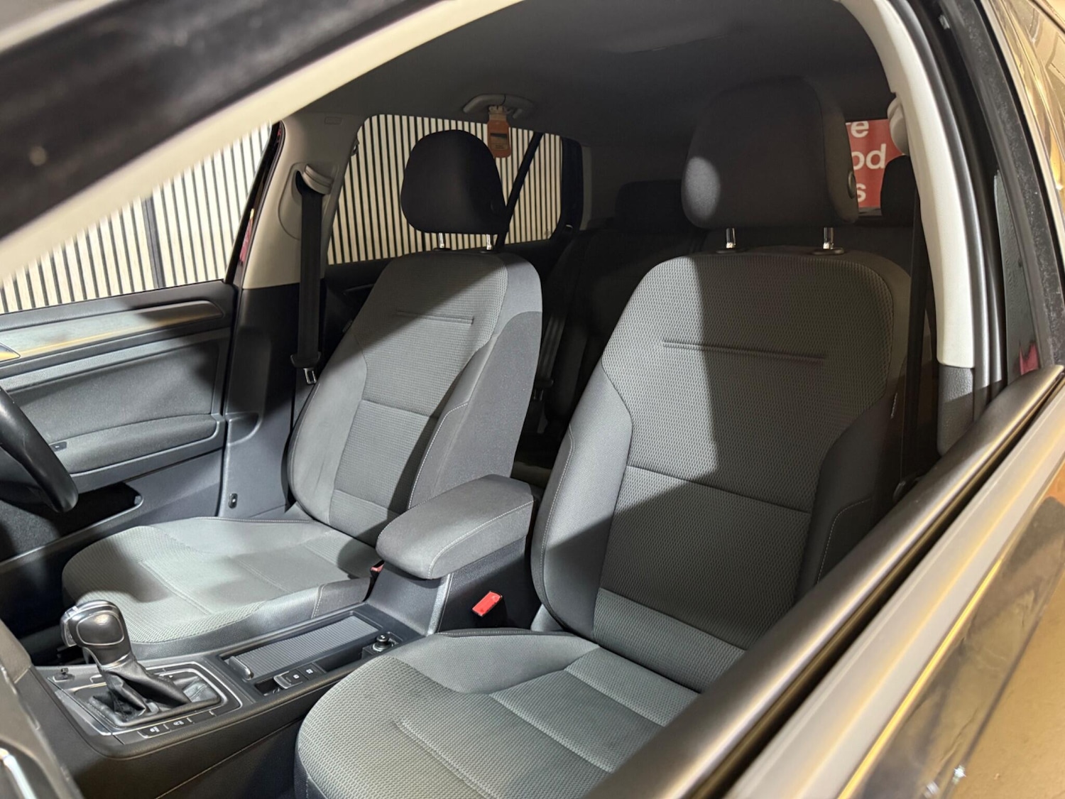 Used Volkswagen Golf 2013 for sale - 76440696: Photo 28