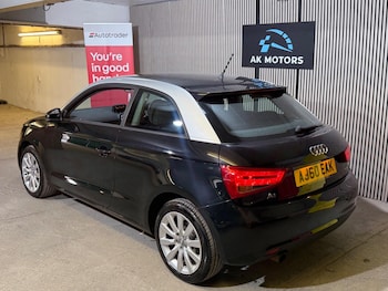 Used Audi A1 2010 for sale - 79425931: Photo