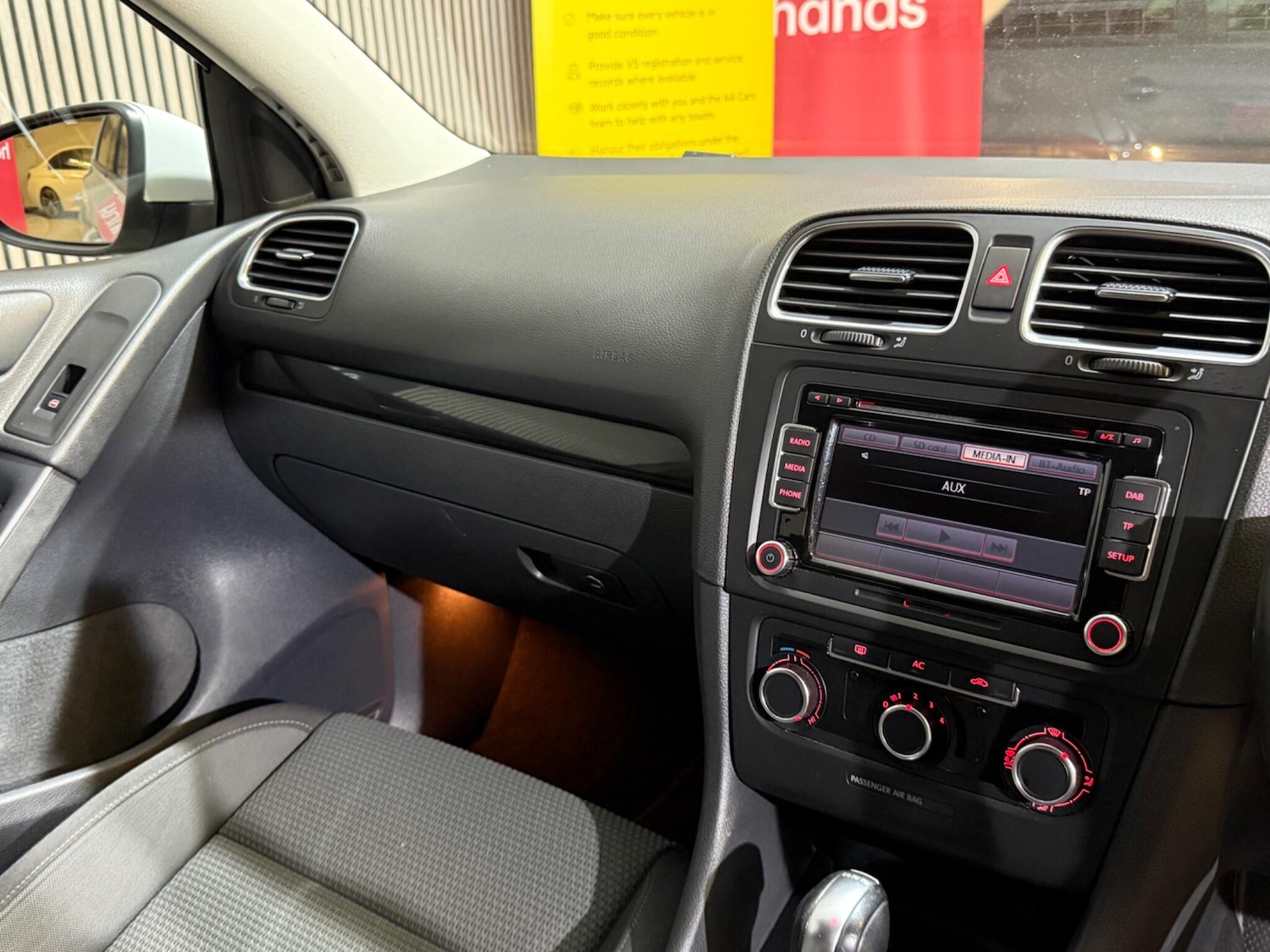 Used Volkswagen Golf 2011 for sale - 76936350: Photo 15