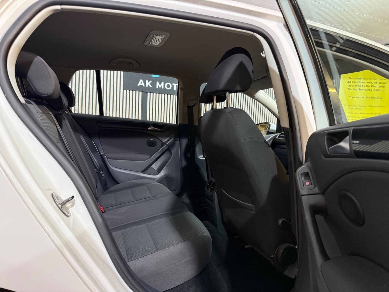 Used Volkswagen Golf 2011 for sale - 76936350: Photo 19