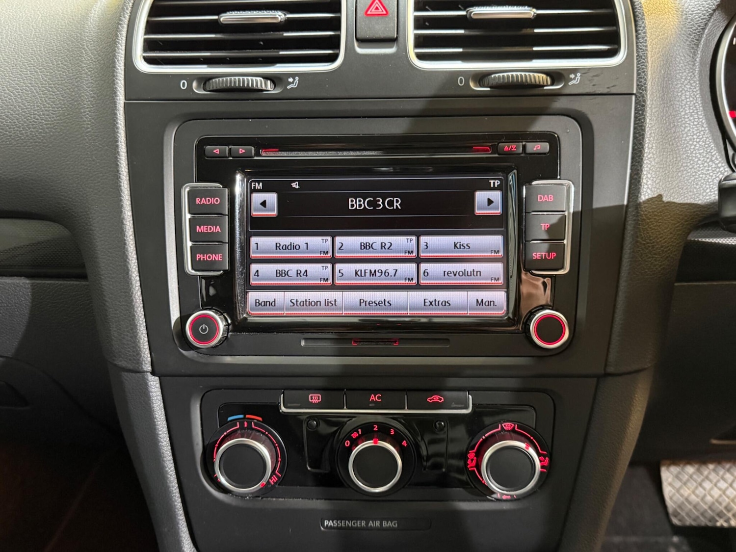 Used Volkswagen Golf 2011 for sale - 76936350: Photo 21