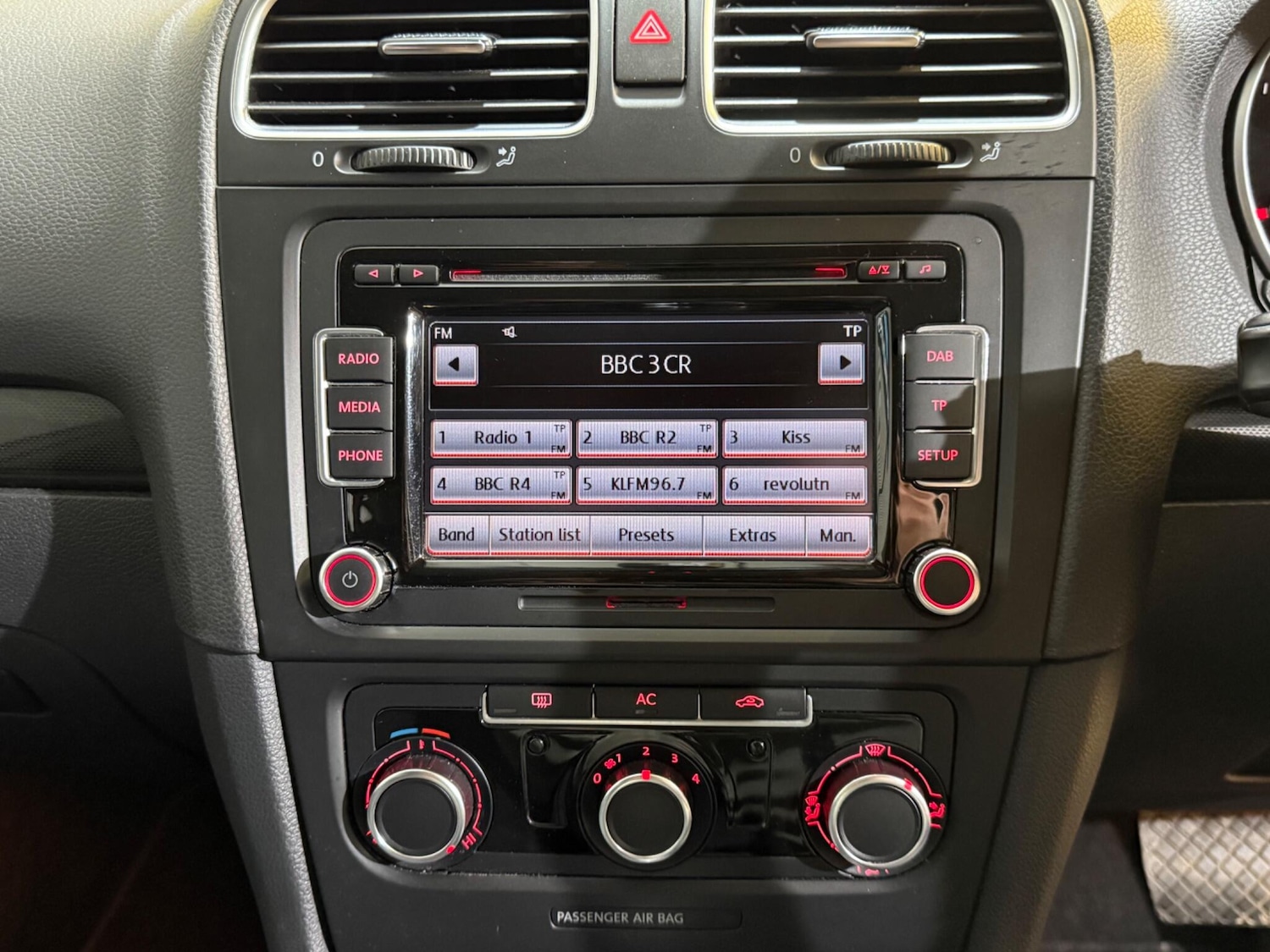 Used Volkswagen Golf 2011 for sale - 76936350: Photo 23