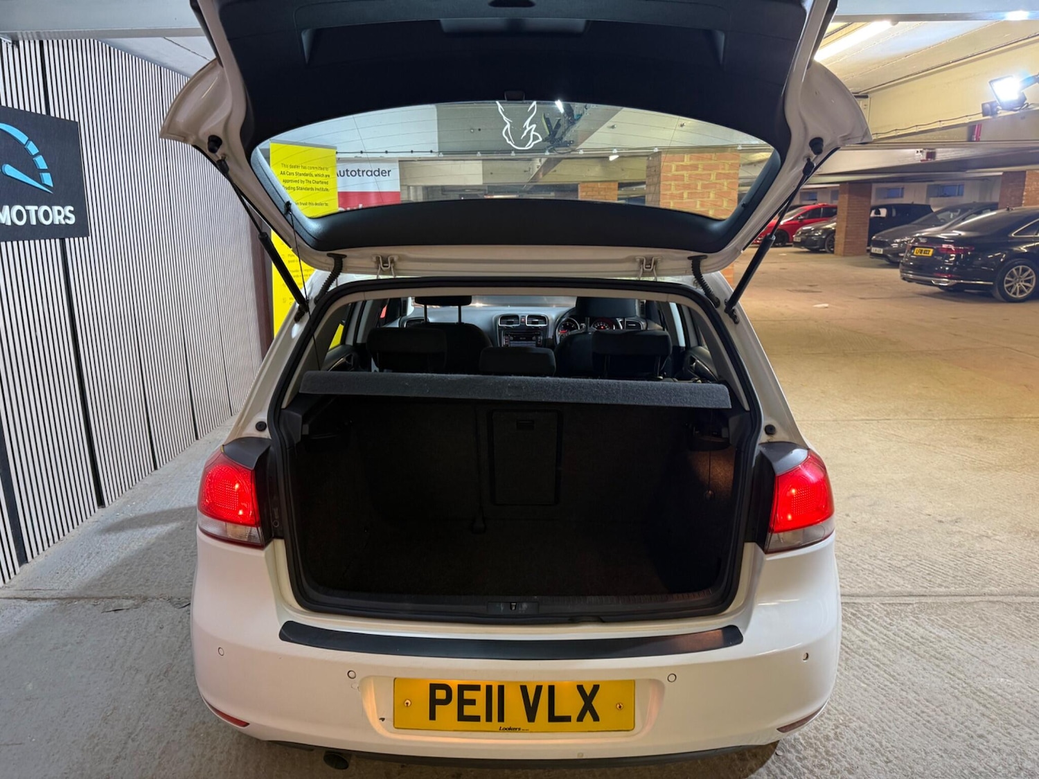 Used Volkswagen Golf 2011 for sale - 76936350: Photo 26