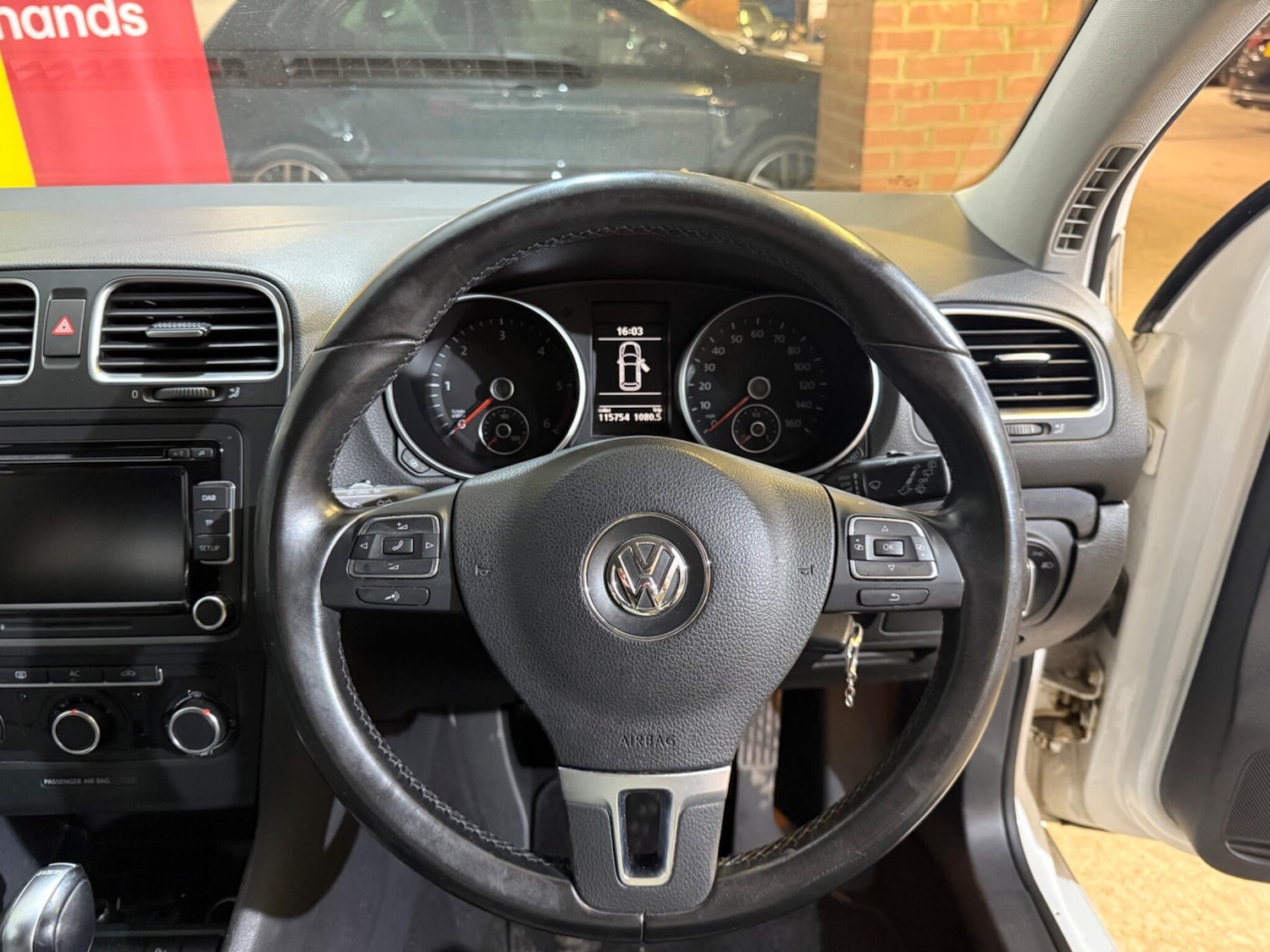 Used Volkswagen Golf 2011 for sale - 76936350: Photo 27