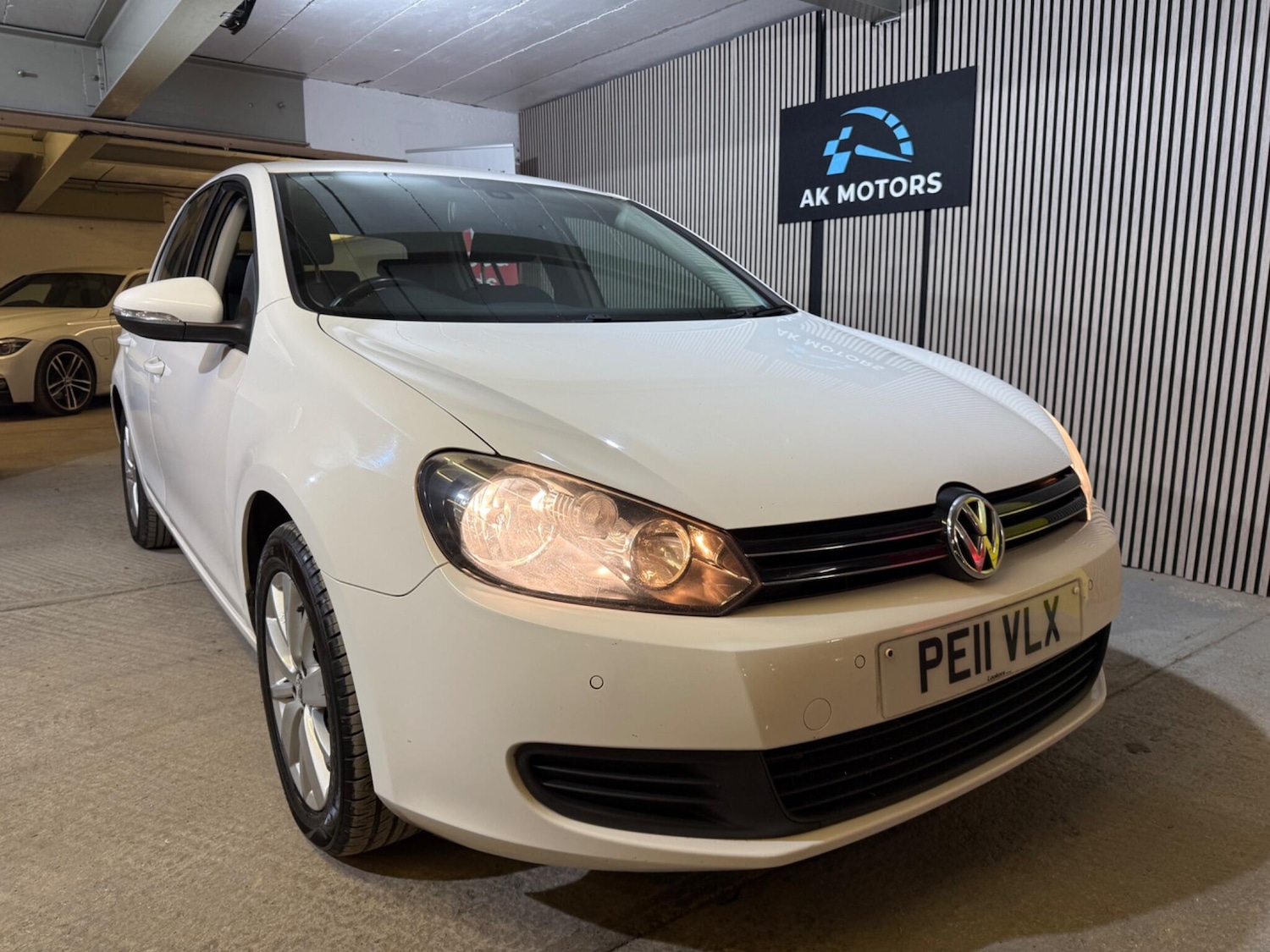 Used Volkswagen Golf 2011 for sale - 76936350: Photo 8