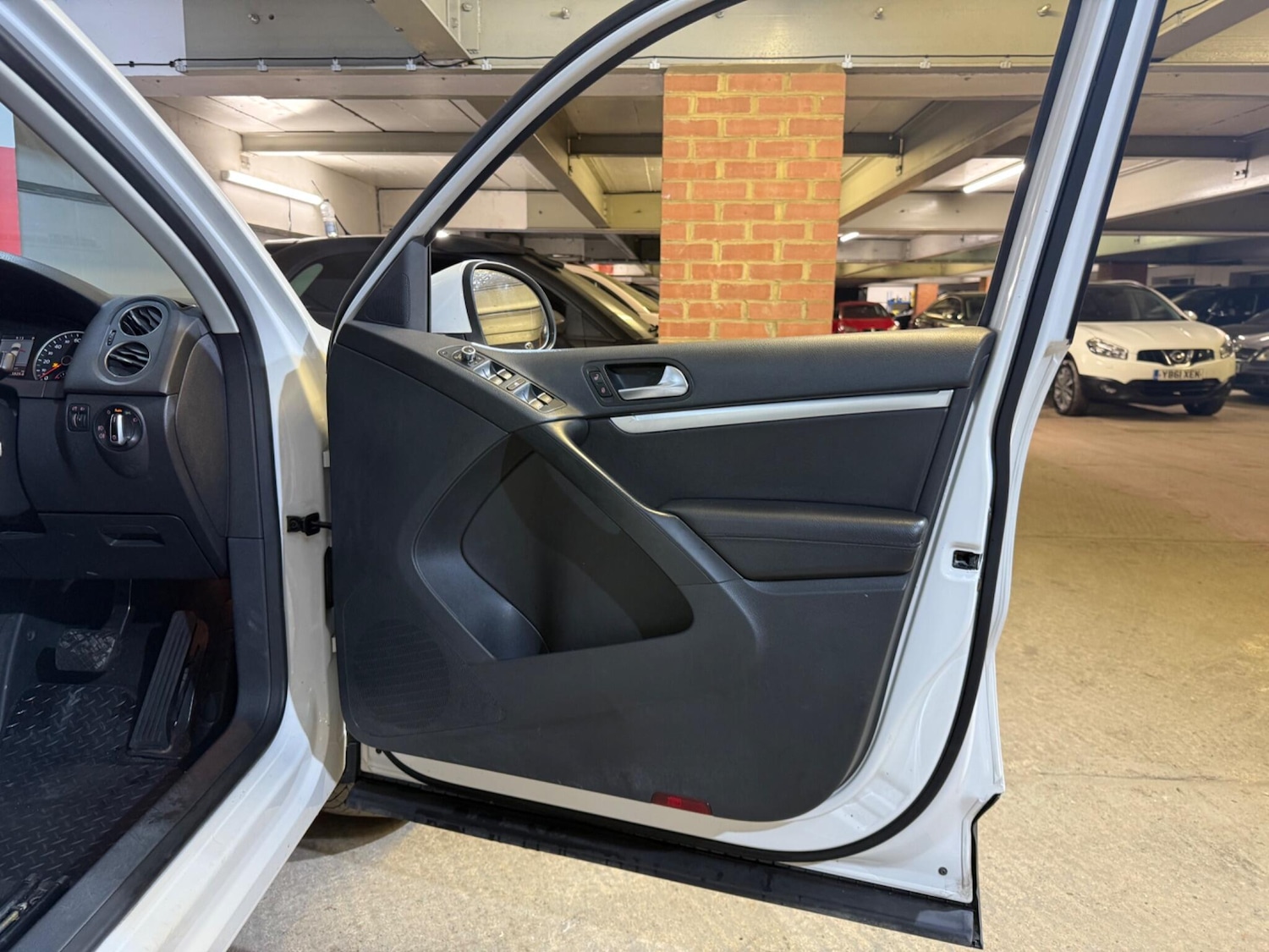 Used Volkswagen Tiguan 2012 for sale - 76424557: Photo 26