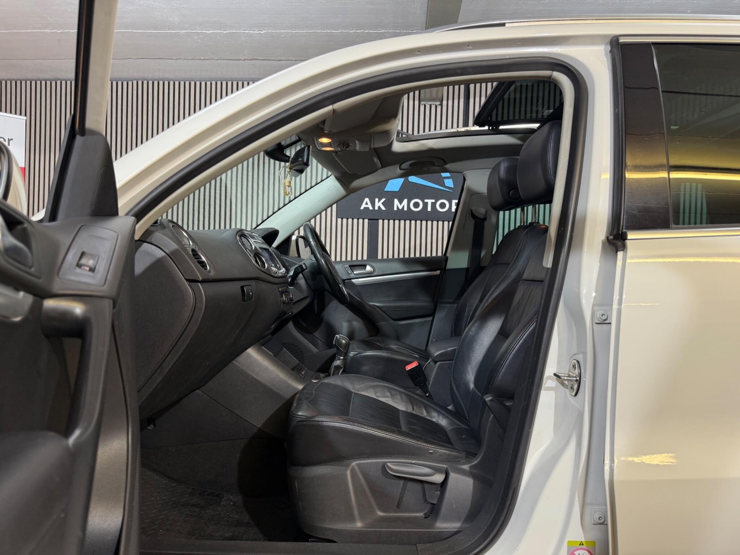 Used Volkswagen Tiguan 2012 for sale - 76424557: Photo 27