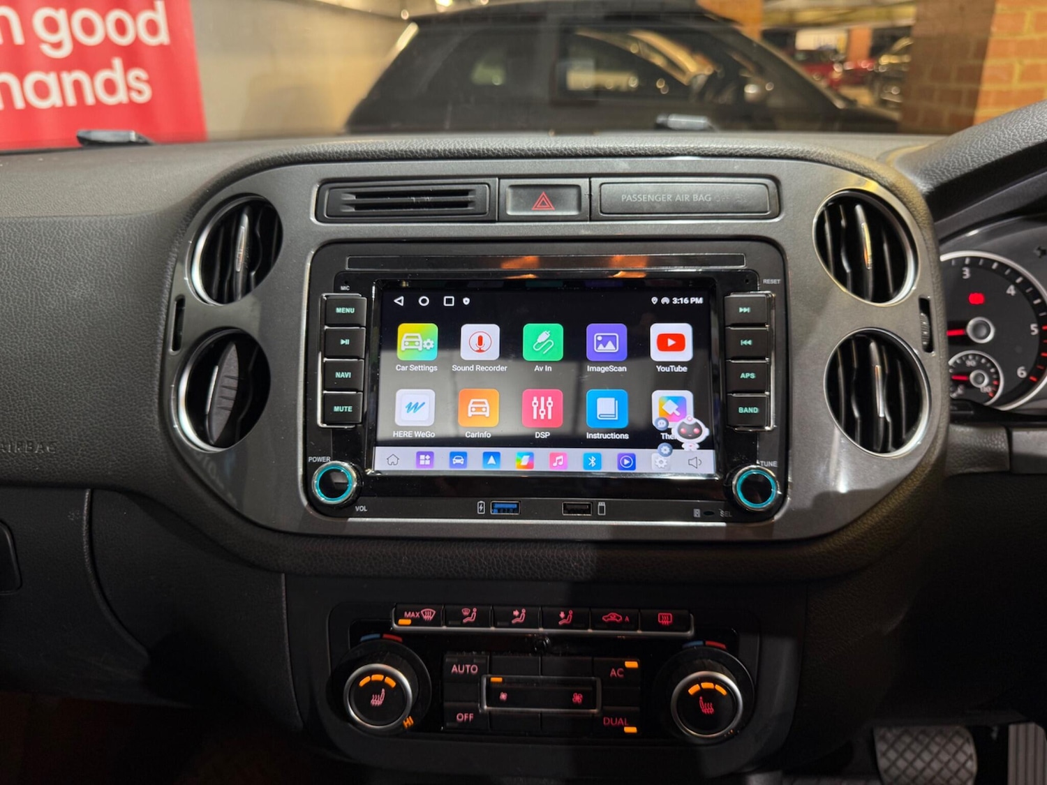 Used Volkswagen Tiguan 2012 for sale - 76424557: Photo 35