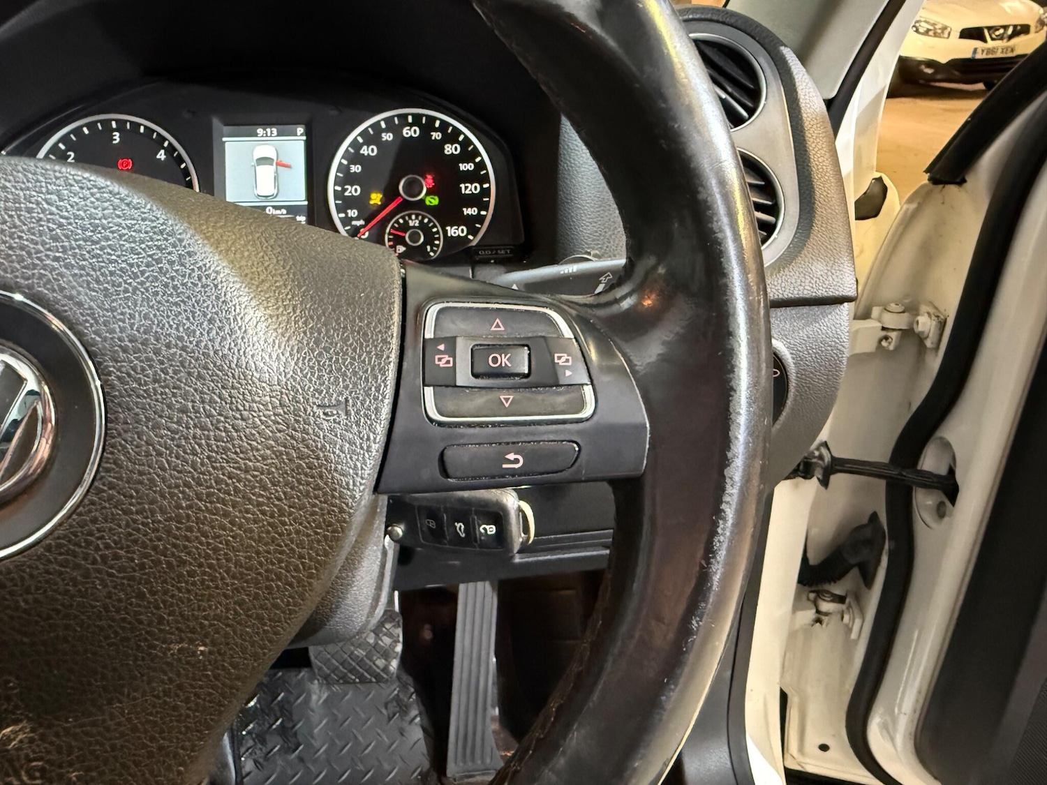 Used Volkswagen Tiguan 2012 for sale - 76424557: Photo 37