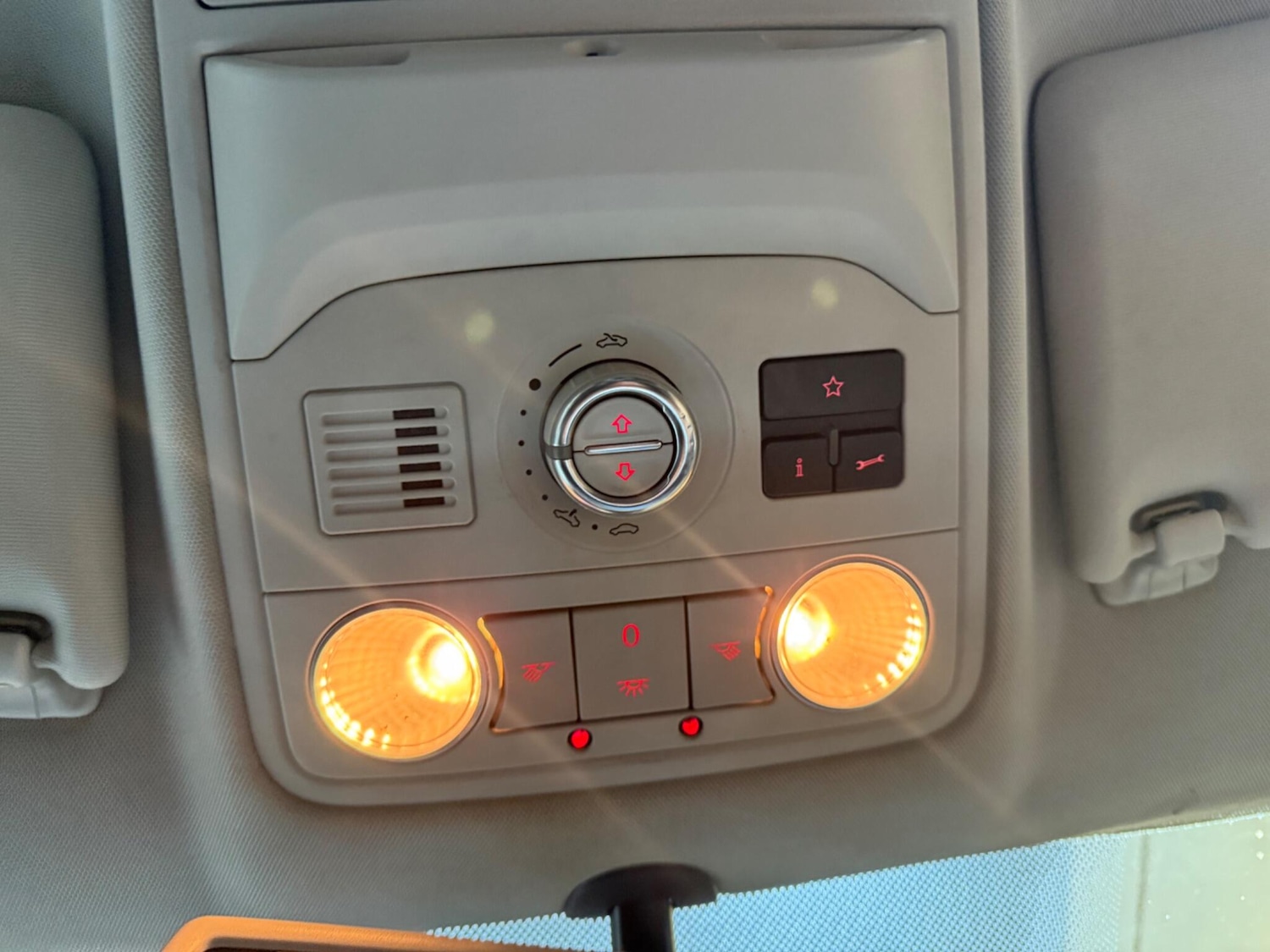 Used Volkswagen Tiguan 2012 for sale - 76424557: Photo 39