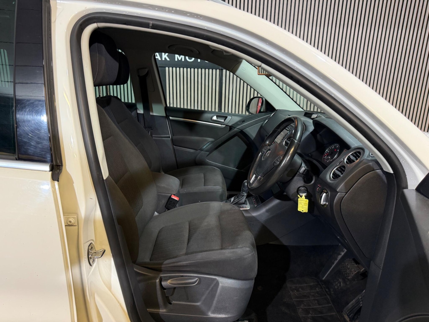 Used Volkswagen Tiguan 2012 for sale - 76424735: Photo 12