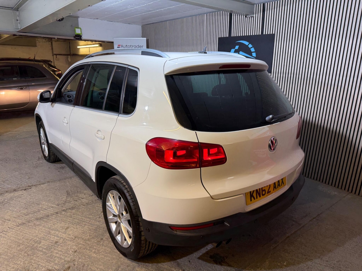 Used Volkswagen Tiguan 2012 for sale - 76424735: Photo 3