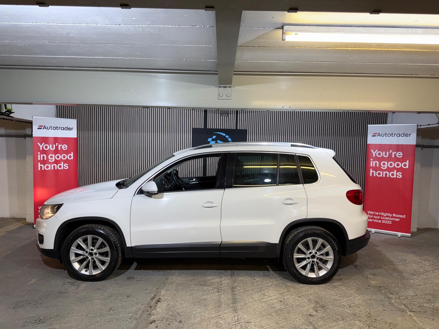 Used Volkswagen Tiguan 2012 for sale - 76424735: Photo 4