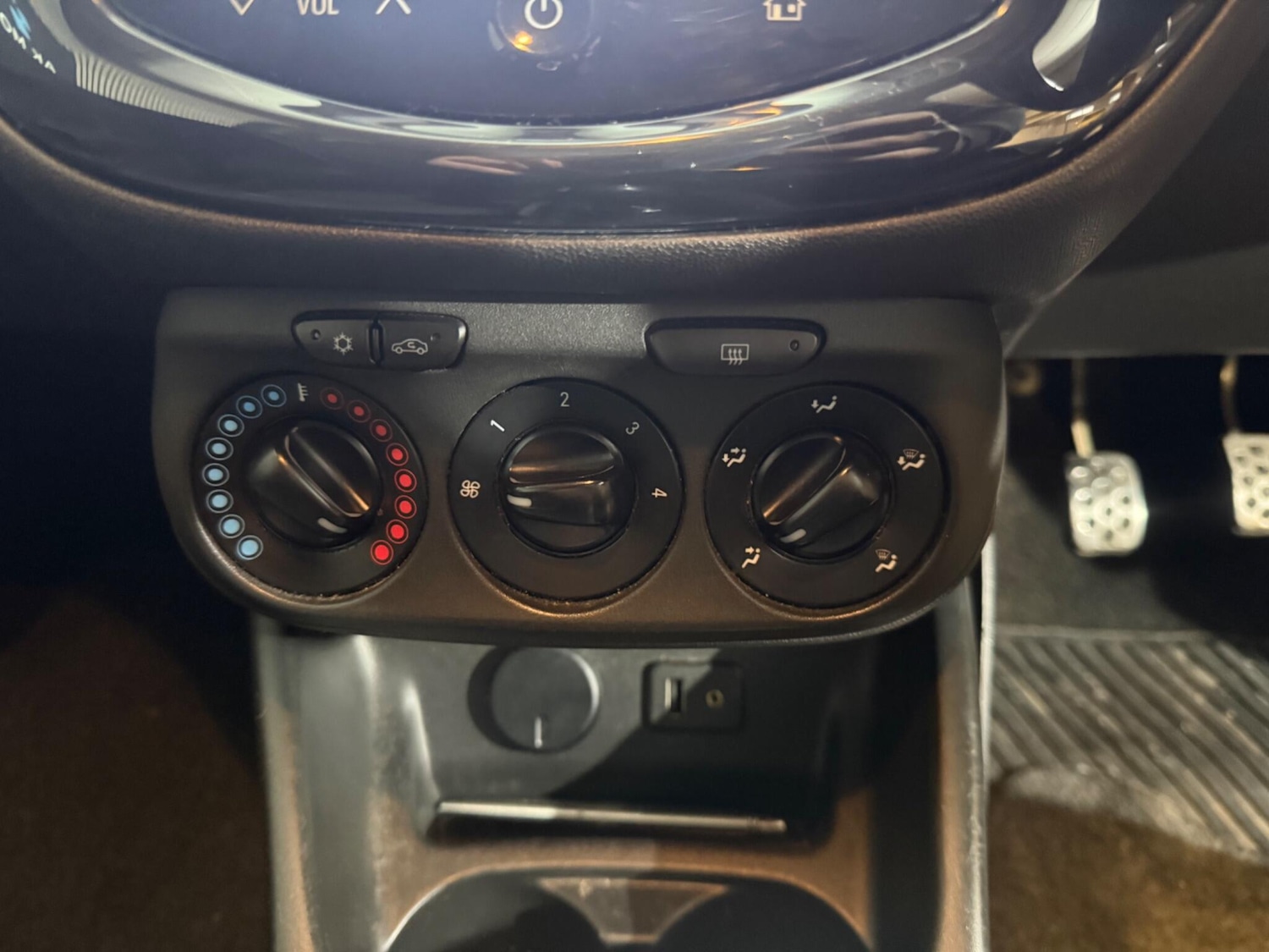 Used Vauxhall Corsa 2015 for sale - 77144180: Photo 19