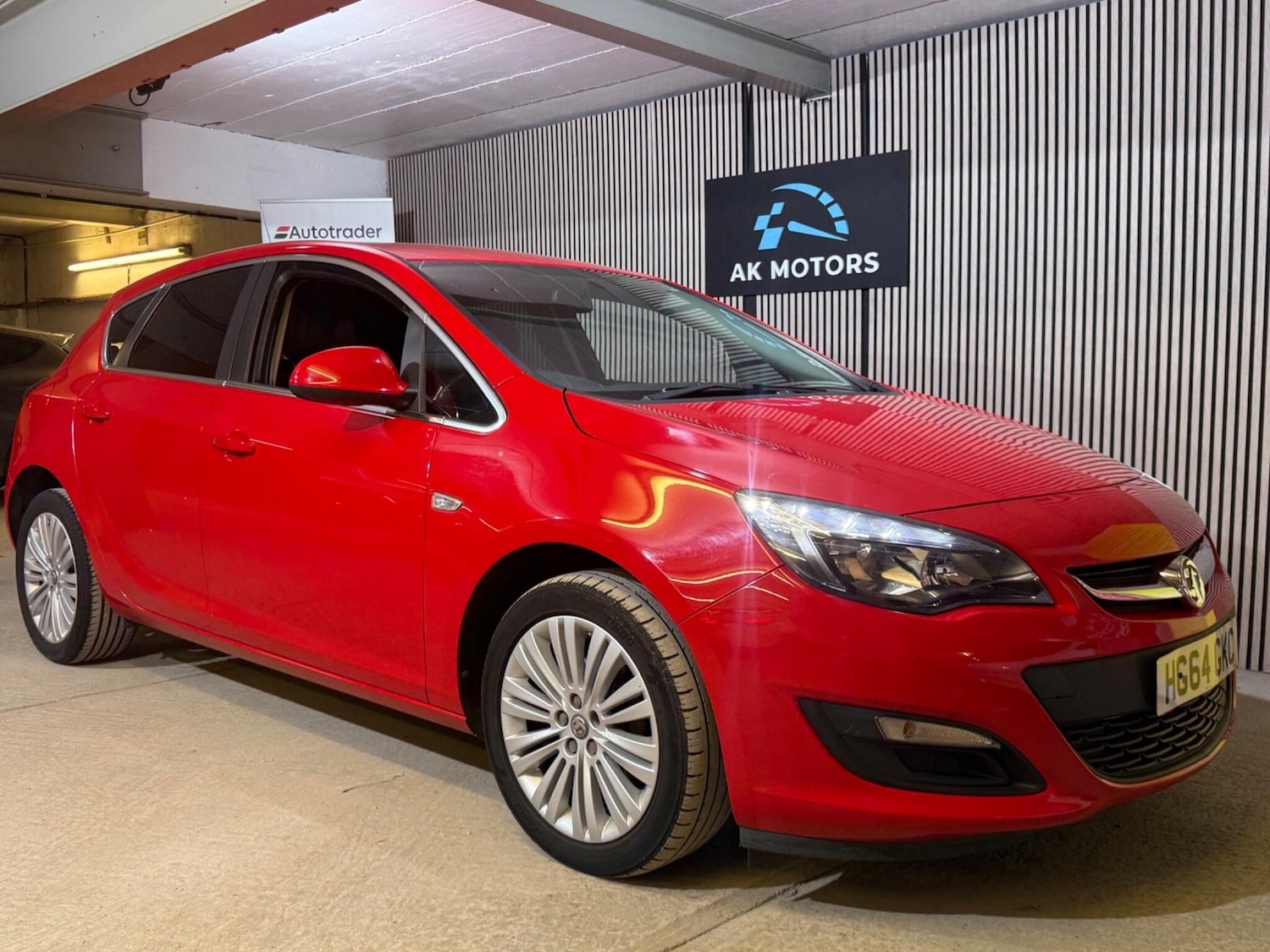 Used Vauxhall Astra for sale - 77909112: Photo 2