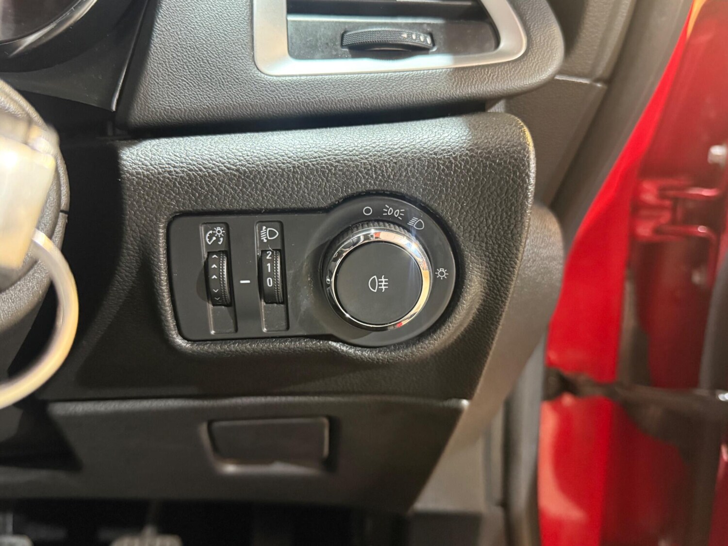 Used Vauxhall Astra for sale - 77909112: Photo 24