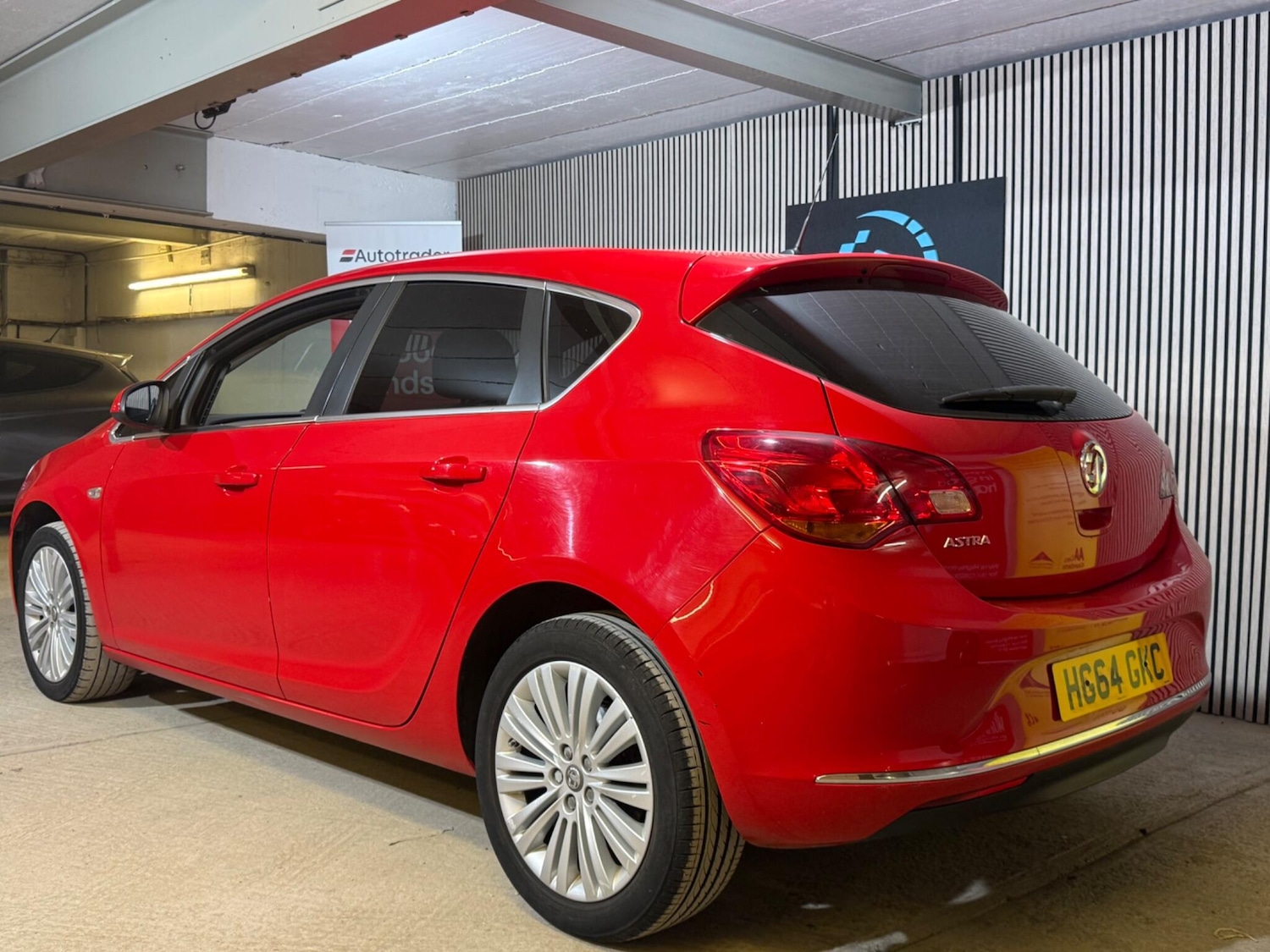 Used Vauxhall Astra for sale - 77909112: Photo 4