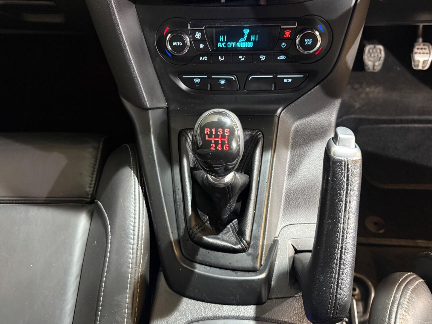 Used Ford Focus 2013 for sale - 77633339: Photo 28