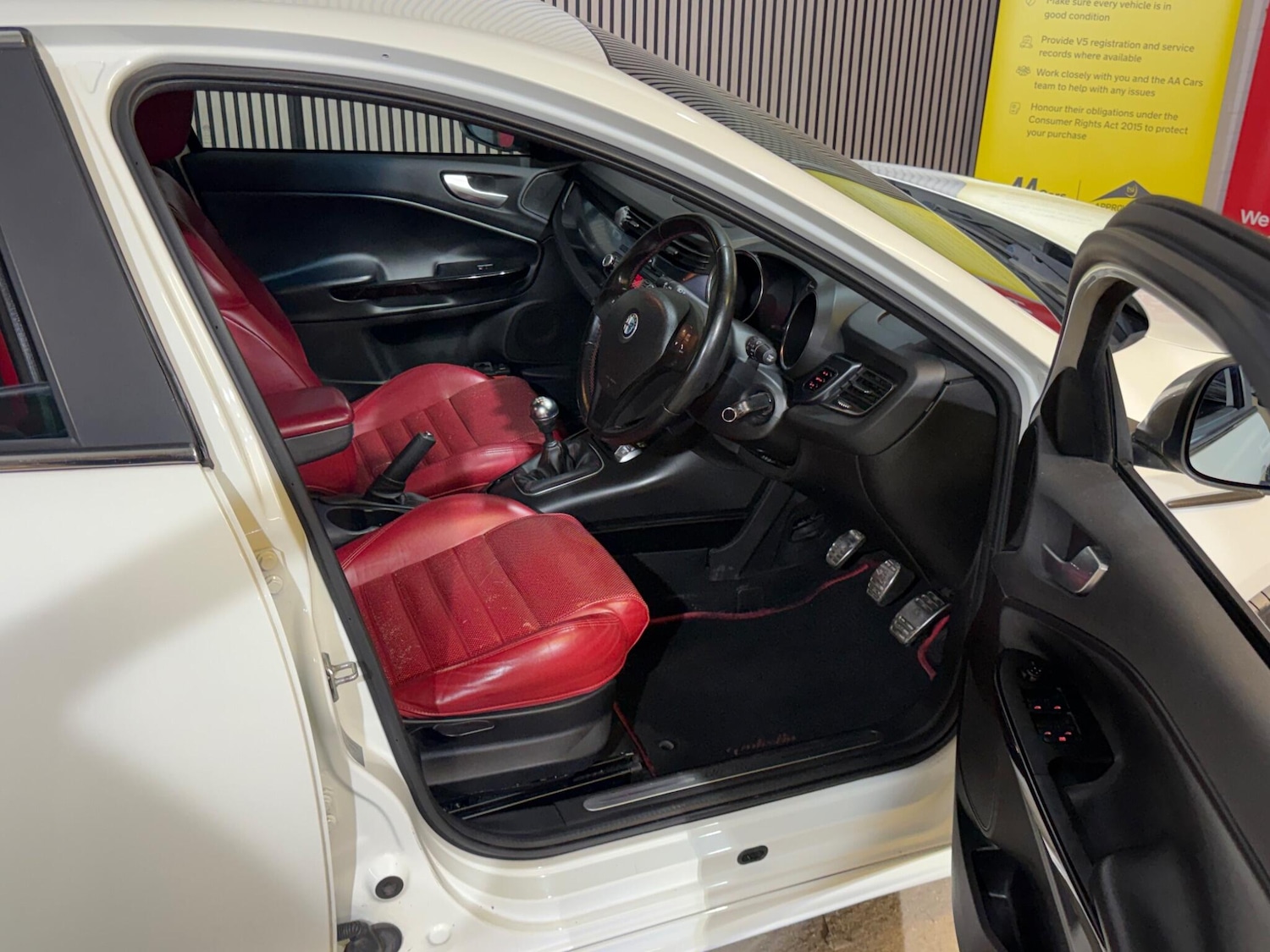 Used Alfa Romeo Giulietta 2010 for sale - 77769418: Photo 24