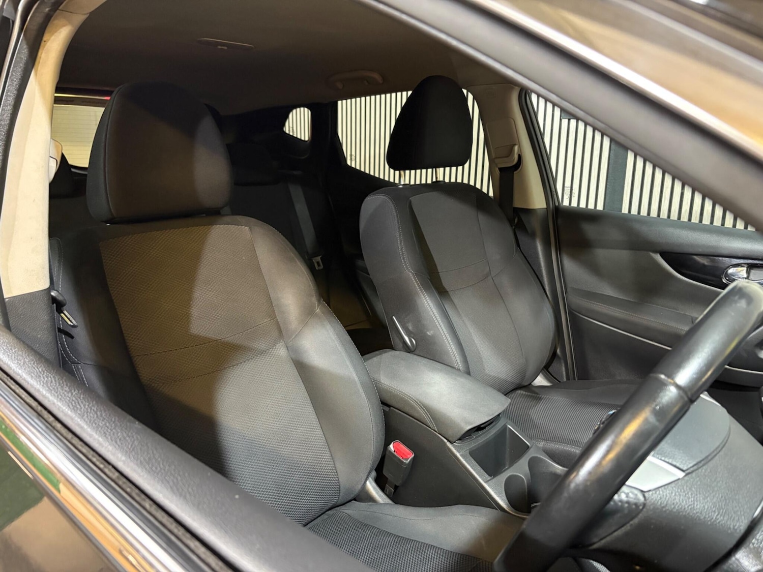 Used Nissan Qashqai 2016 for sale - 76528061: Photo 24