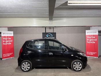 Used Hyundai i10 2012 for sale - 76423529: Photo