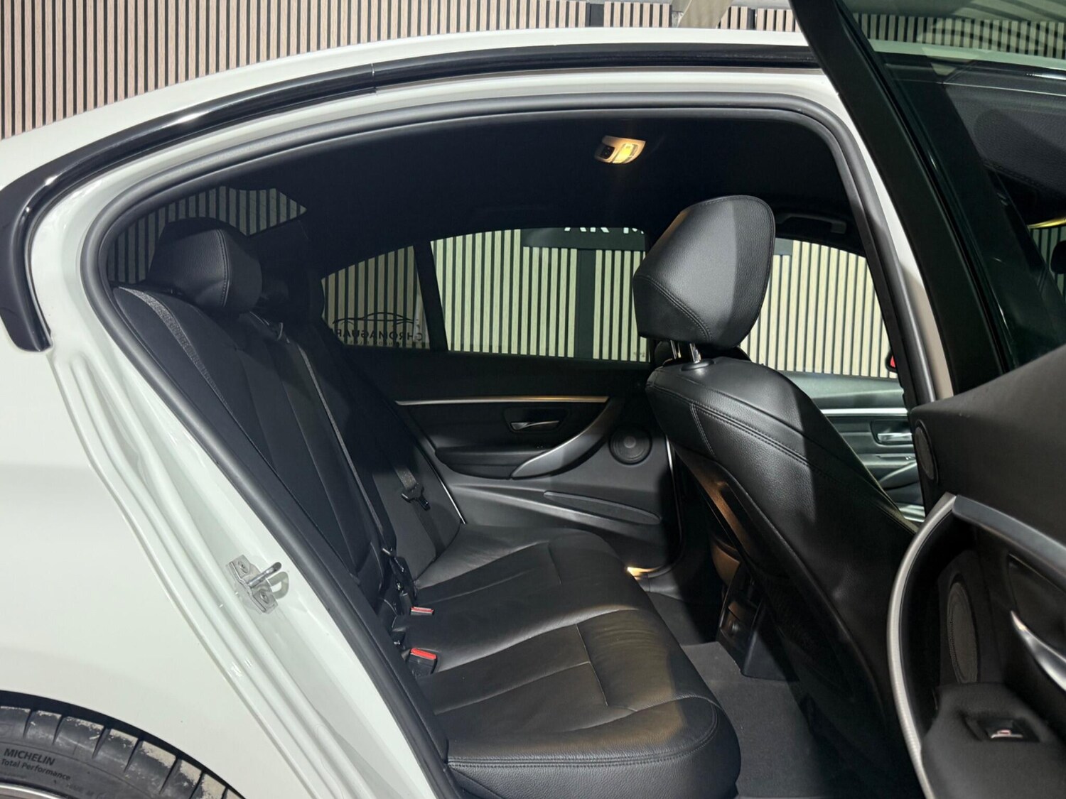 Used BMW 3 Series 2019 for sale - 77351940: Photo 33