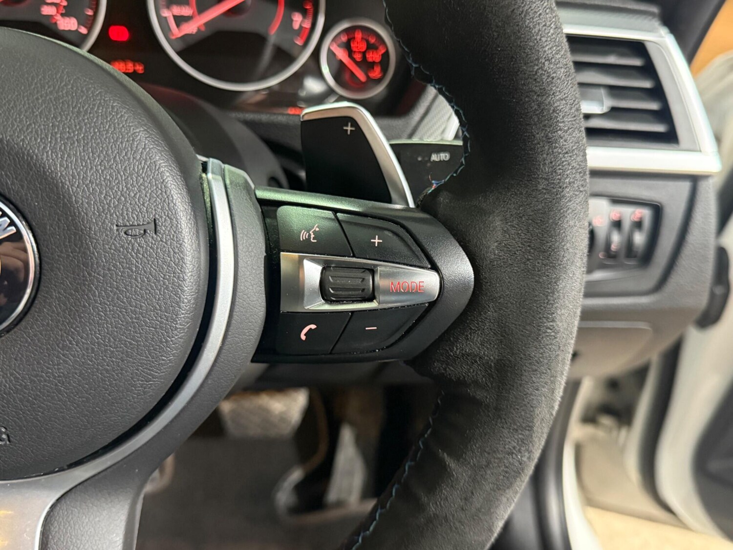 Used BMW 3 Series 2019 for sale - 77351940: Photo 36