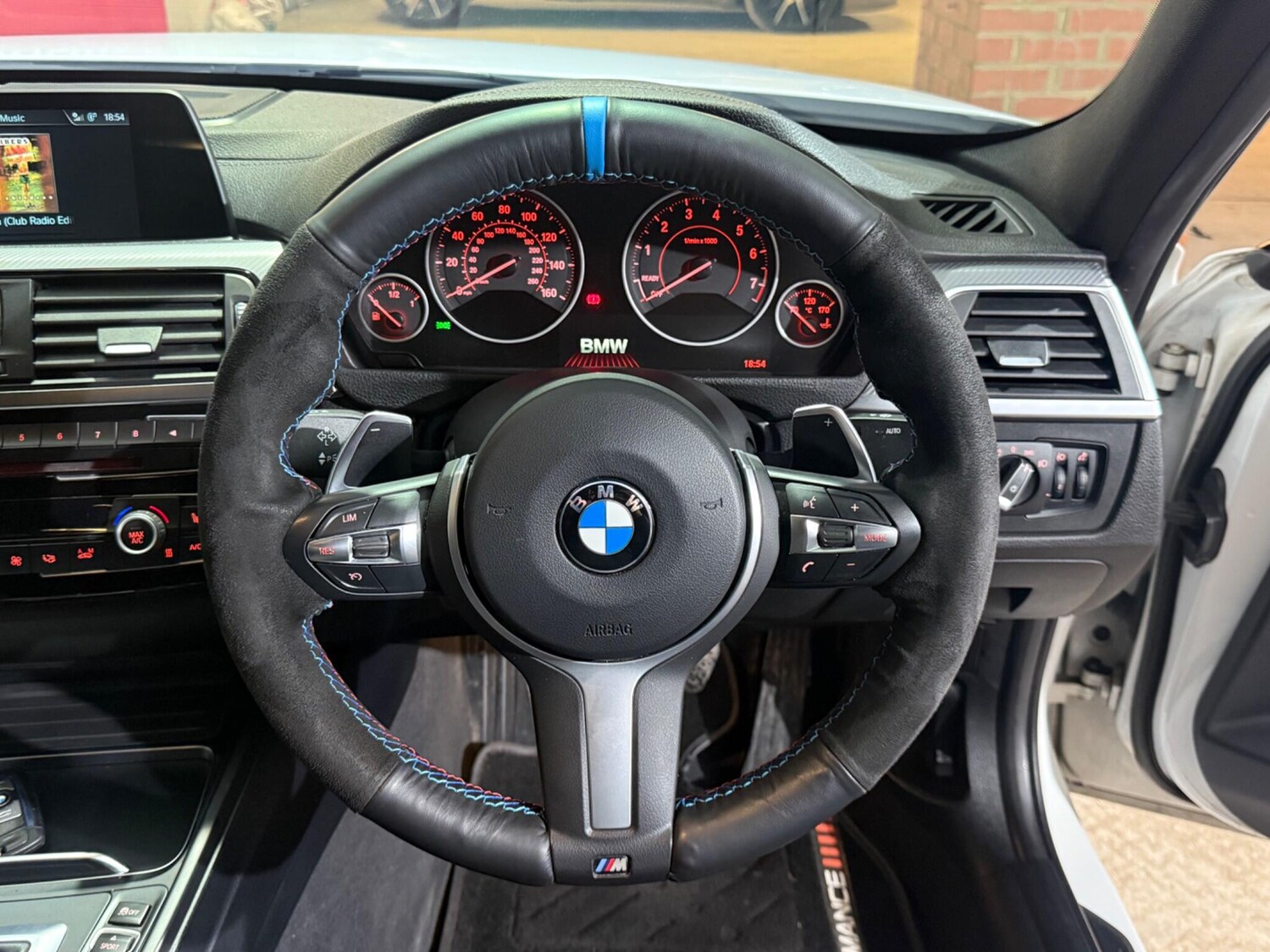Used BMW 3 Series 2019 for sale - 77351940: Photo 47