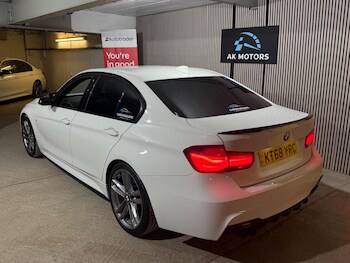 Used BMW 3 Series 2018 for sale - 77351940: Photo