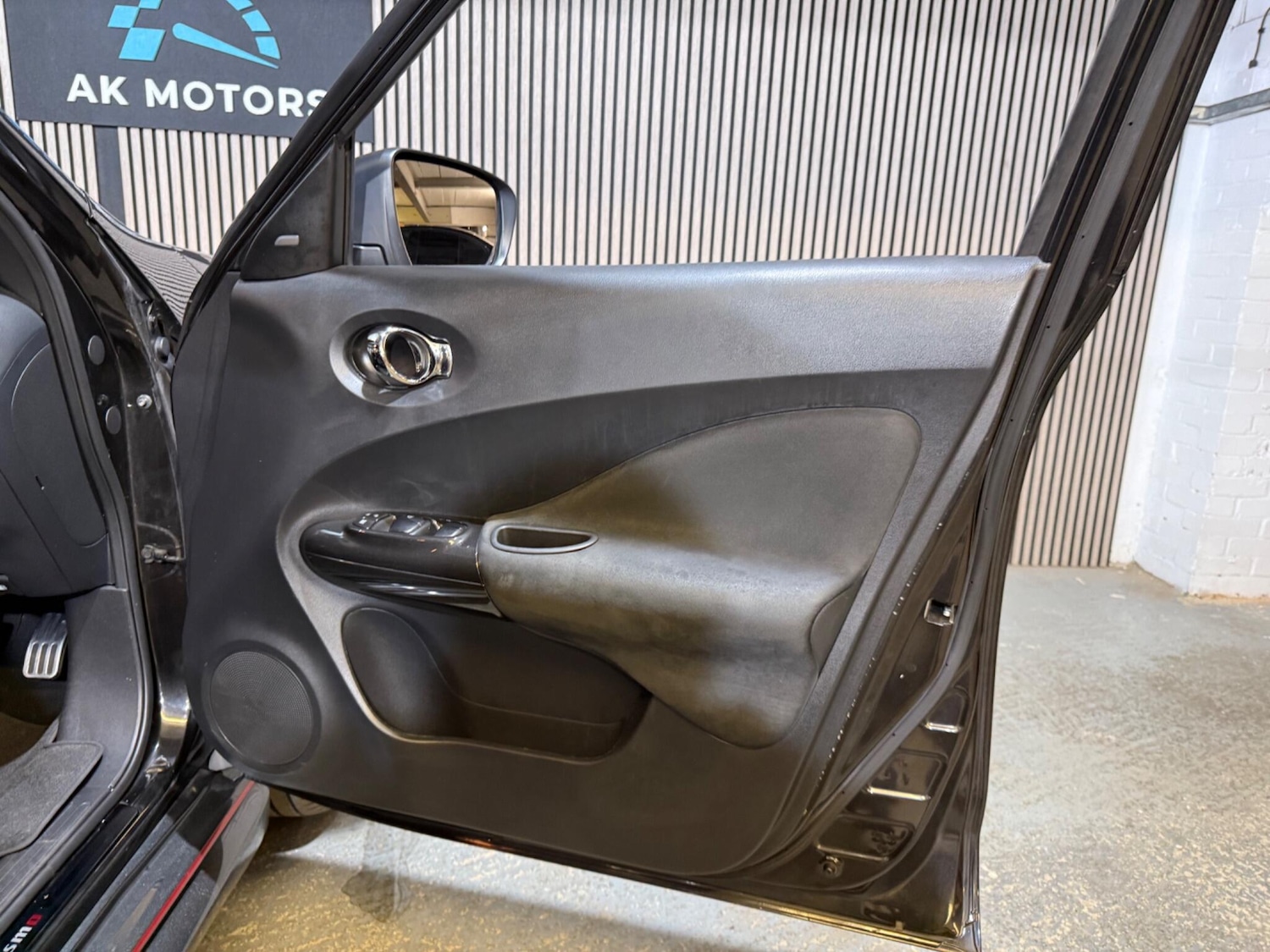 Used Nissan Juke 2015 for sale - 76991071: Photo 23