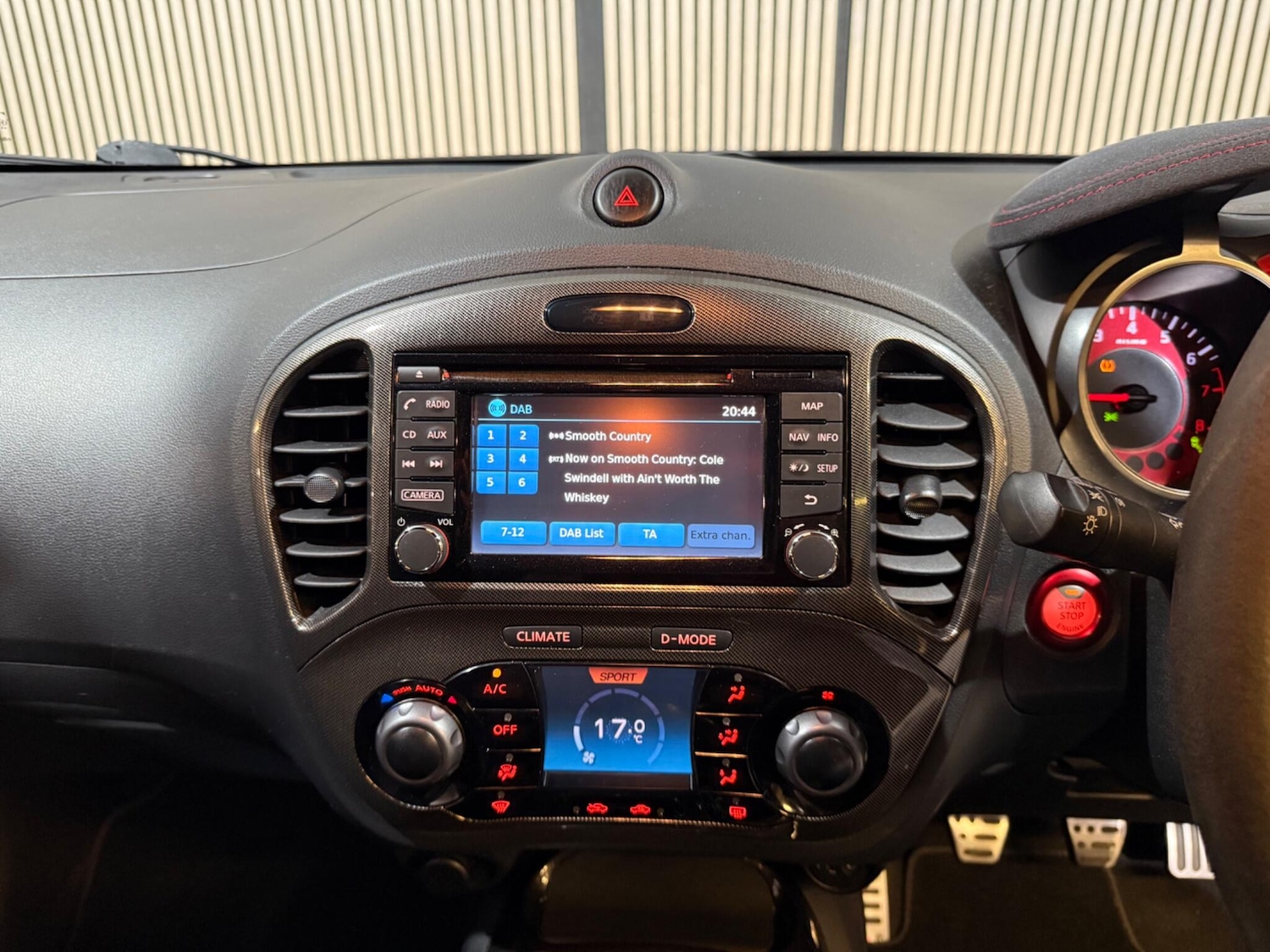 Used Nissan Juke 2015 for sale - 76991071: Photo 28